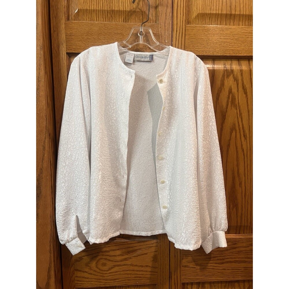 Vintage Diversity Petite White Texture Jacquard Button Front Blouse Women’s 6p